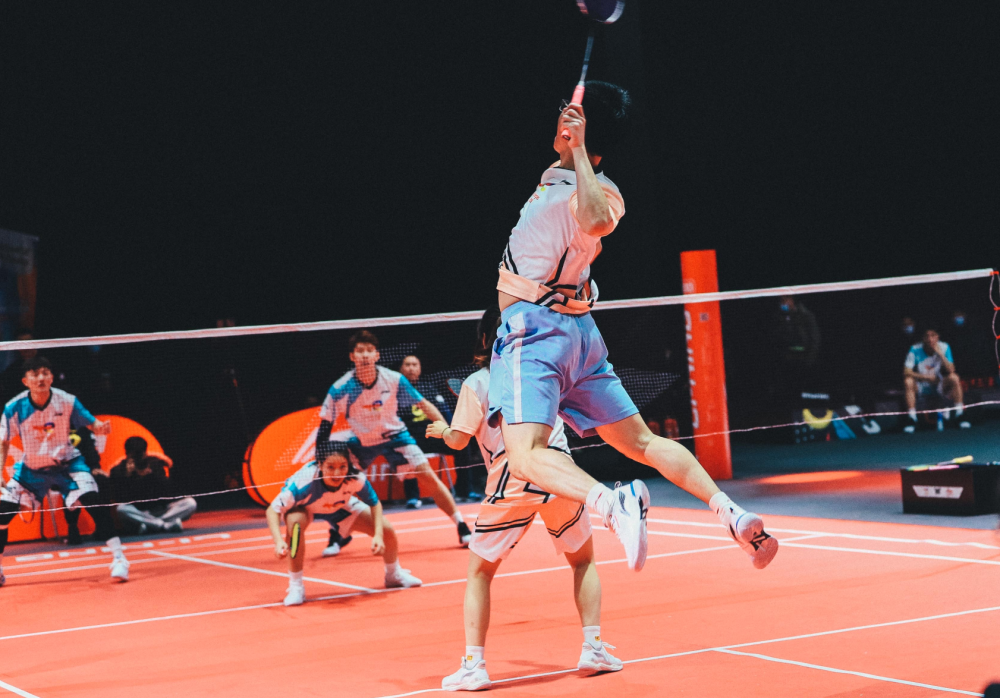 高尔夫总决赛上演强强对话,塞外犀牛队强势反弹西城飞鹰队,团队配合流畅;教练团队居功至伟(高尔夫最高级别赛事) 高尔夫总决赛上演强强对话,塞外犀牛队强势反弹西城飞鹰队,团队配合流畅;教练团队居功至伟(高尔夫最高级别赛事)