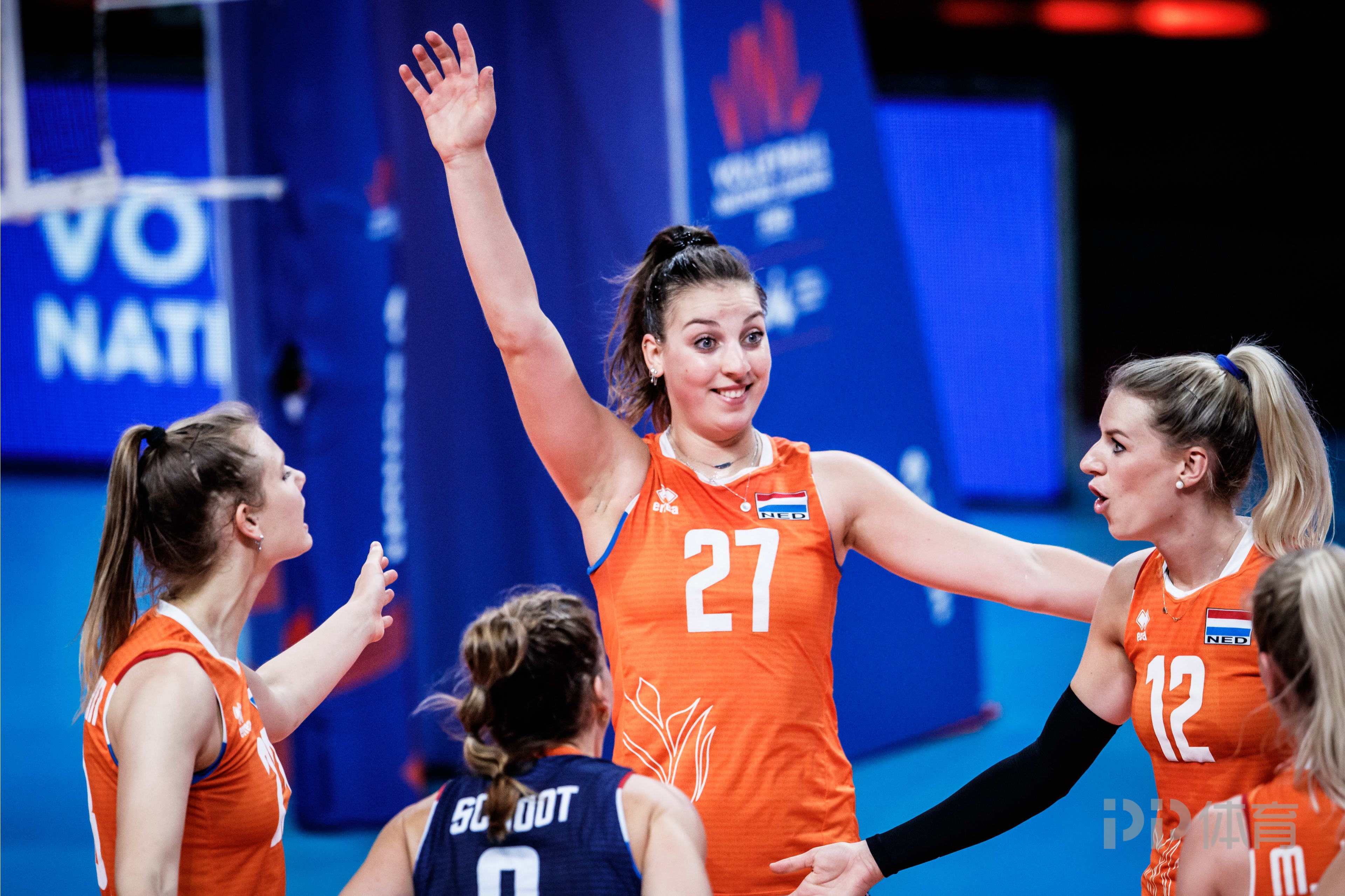 高尔夫总决赛上演强强对话,塞外犀牛队强势反弹西城飞鹰队,团队配合流畅;教练团队居功至伟(高尔夫最高级别赛事) 高尔夫总决赛上演强强对话,塞外犀牛队强势反弹西城飞鹰队,团队配合流畅;教练团队居功至伟(高尔夫最高级别赛事)